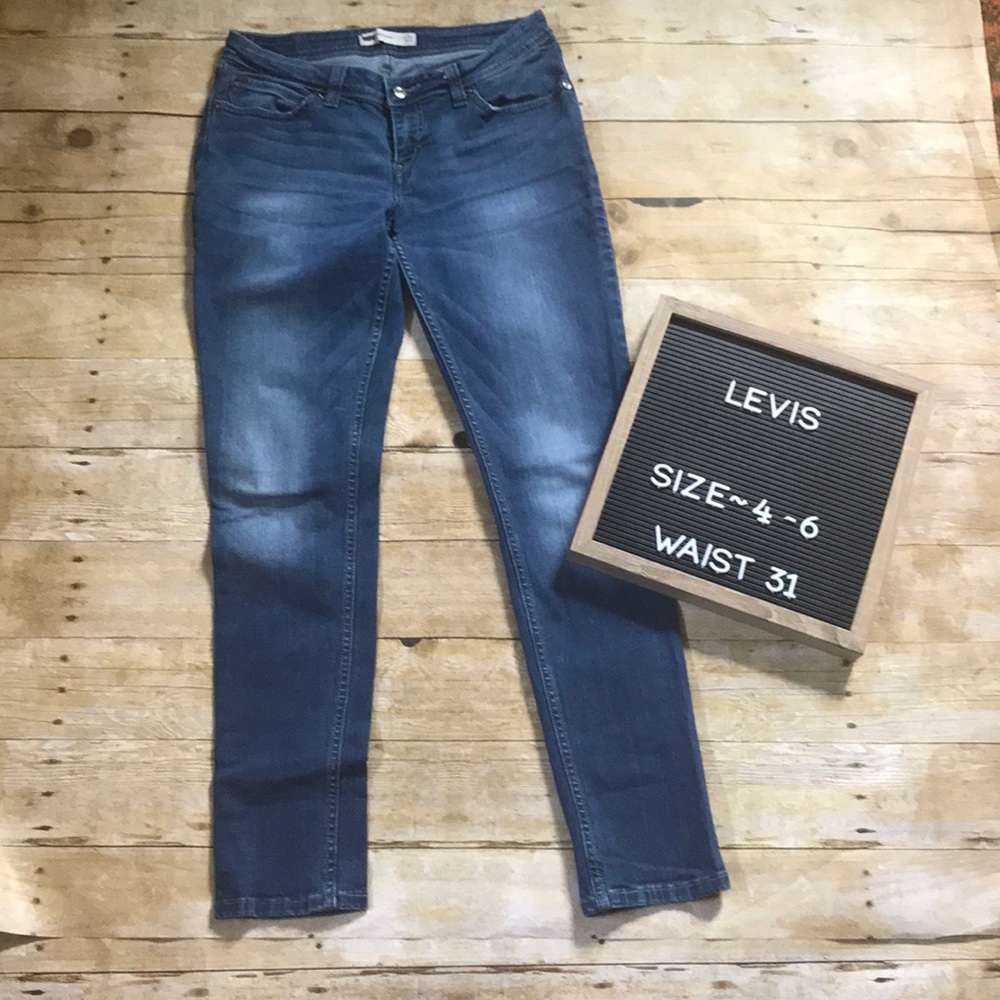 LEVIS JEANS